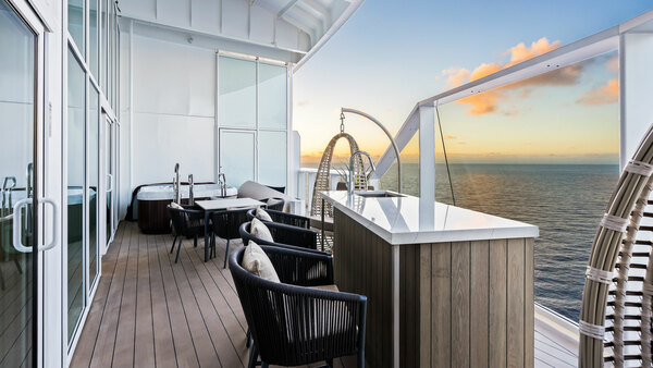 RCI Wonder of the Seas Royal Loft Suite 9.jpeg